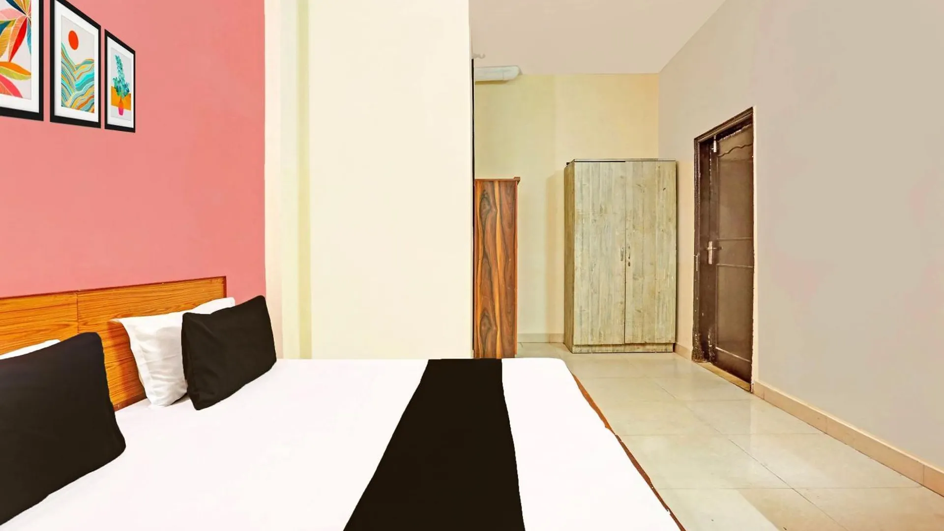 Hotel O Shubham Residency Gurgaon