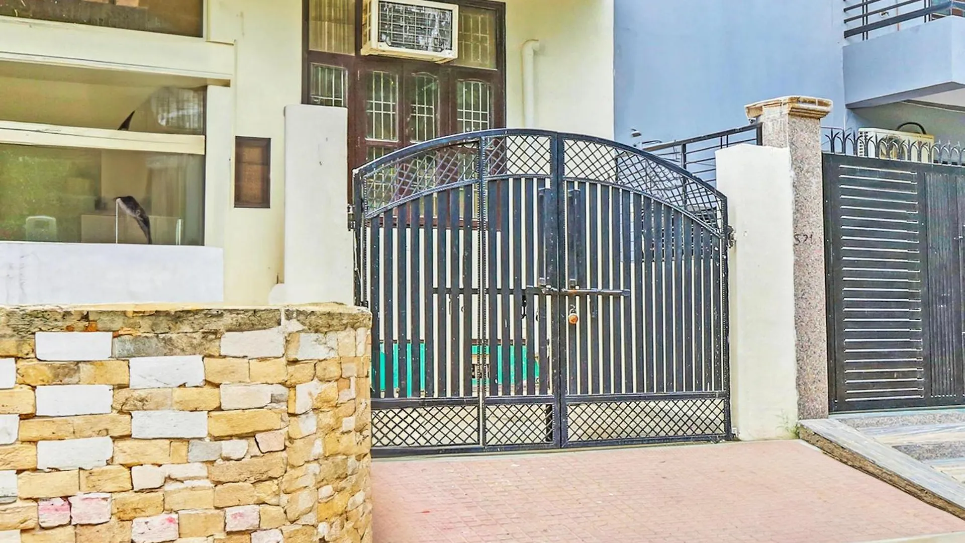 Hotel O Shubham Residency Gurgaon Indien